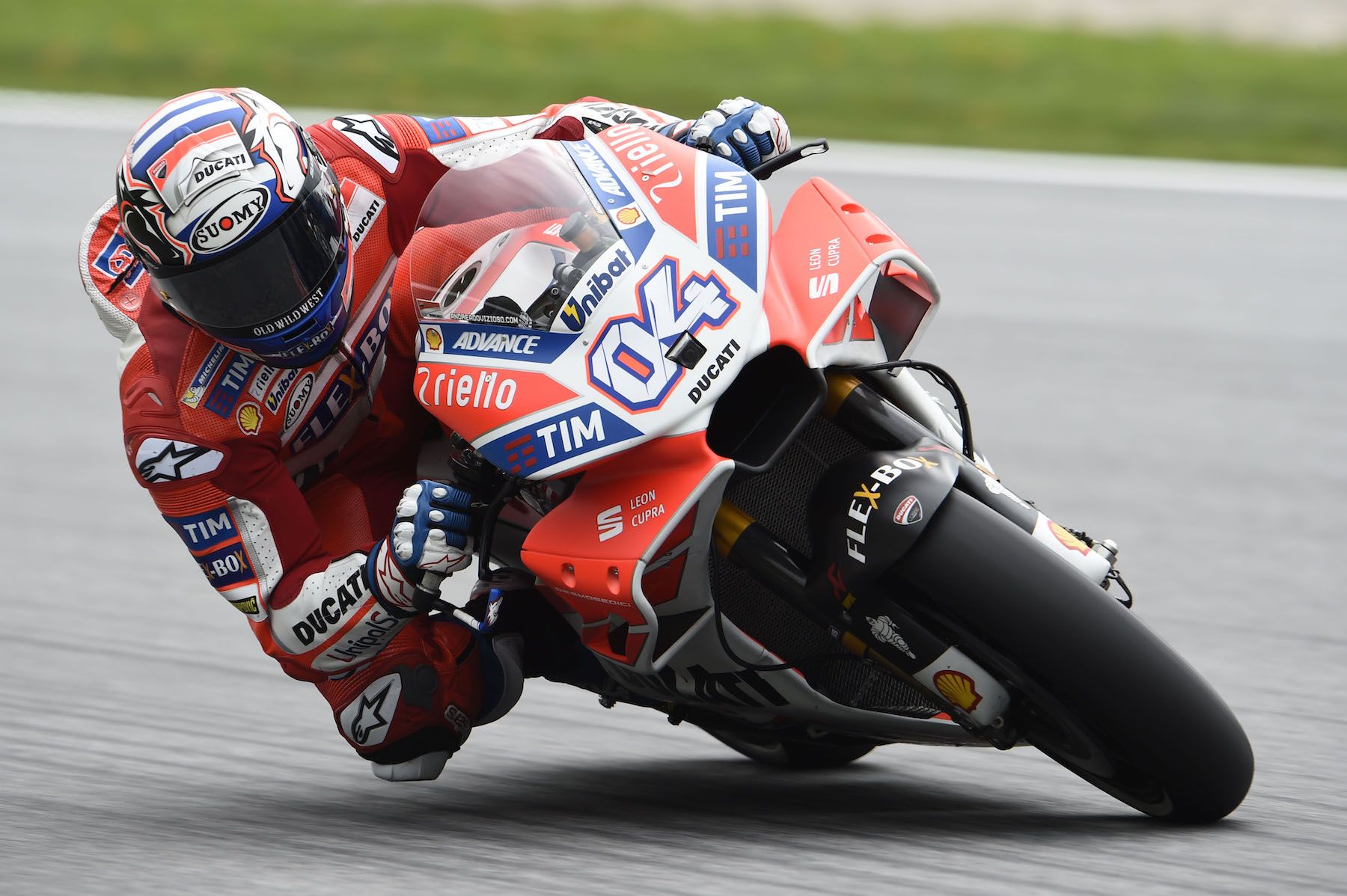 Andrea Dovizioso cierra el viernes como el más rápido en MotoGP