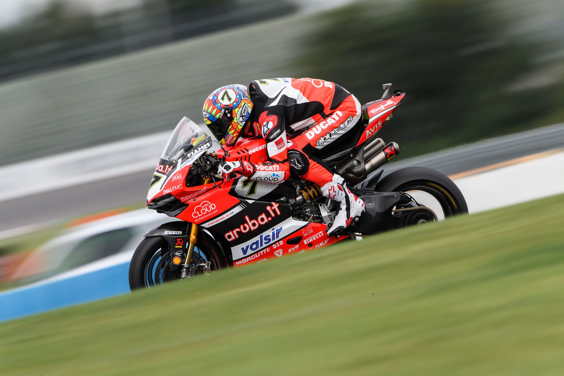 Chaz Davies endereza el fin de semana con victoria en Lausitzring