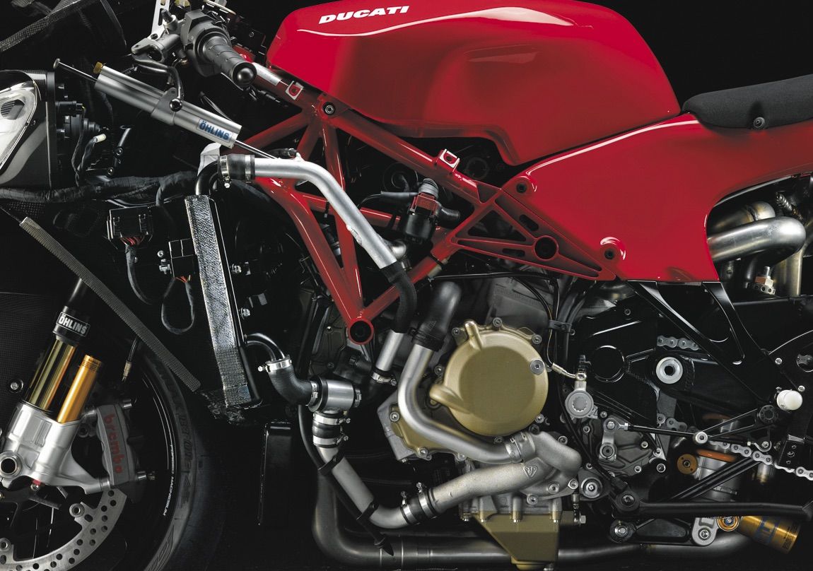 Domenicali sobre la Ducati Panigale V4: “Su motor es una versión de calle de la MotoGP”