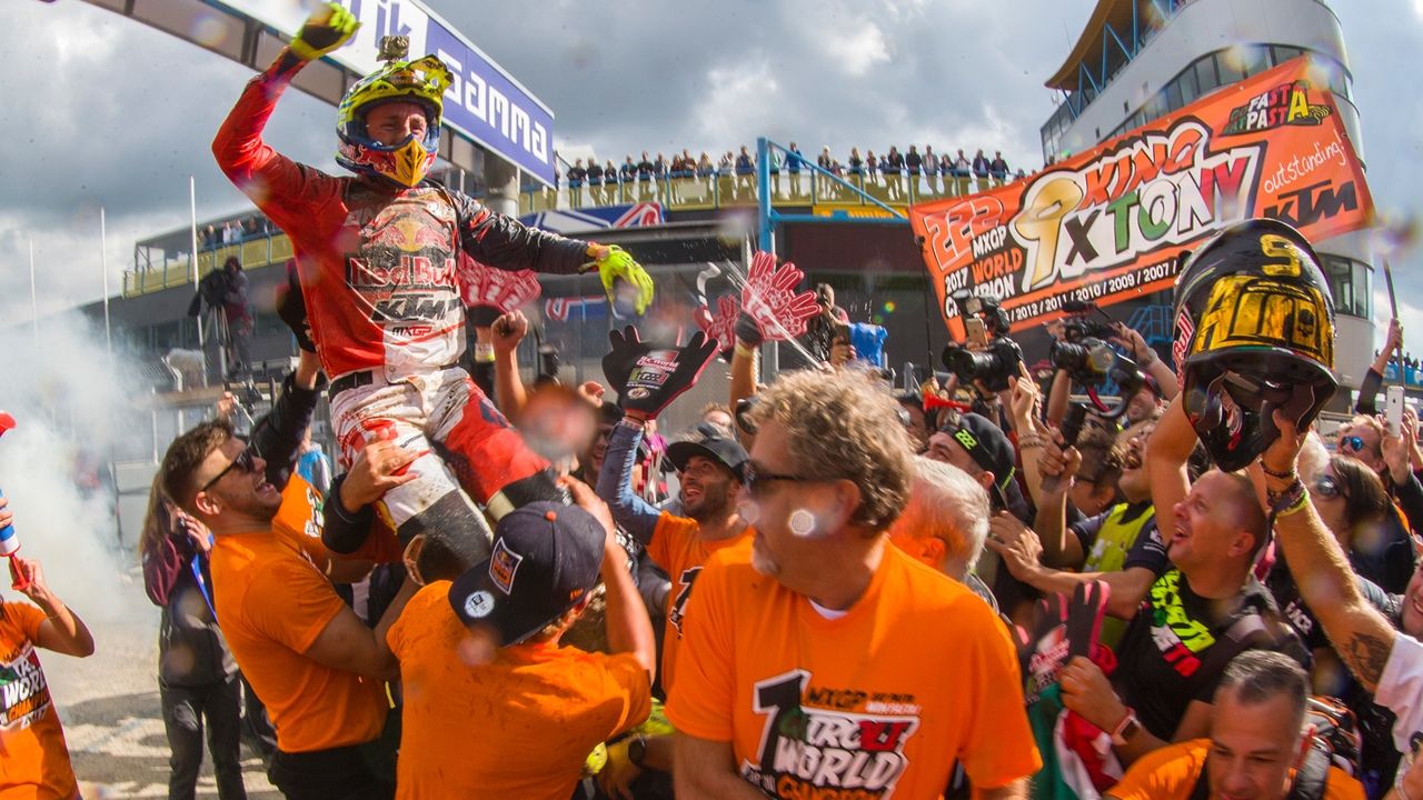 Tony Cairoli se proclama campeón de MXGP 2017 y suma su noveno título mundial