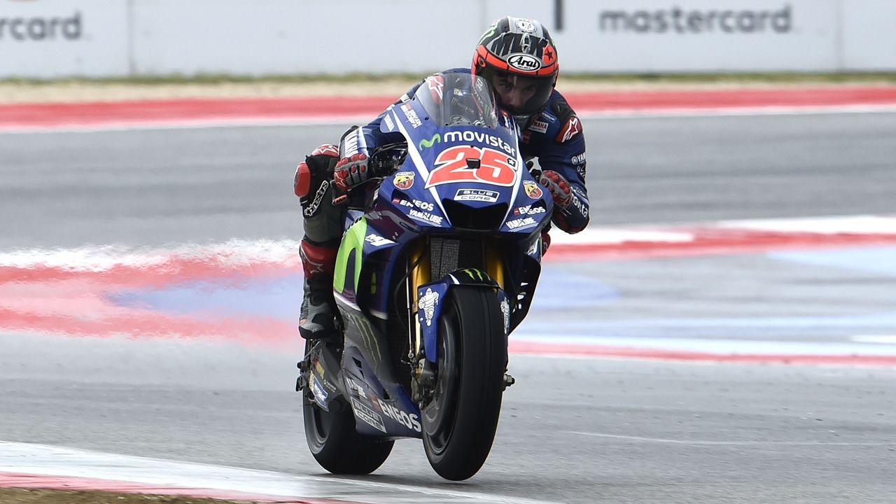 Maverick Viñales: “En agua no acabamos de funcionar, nos falta mucha tracción”