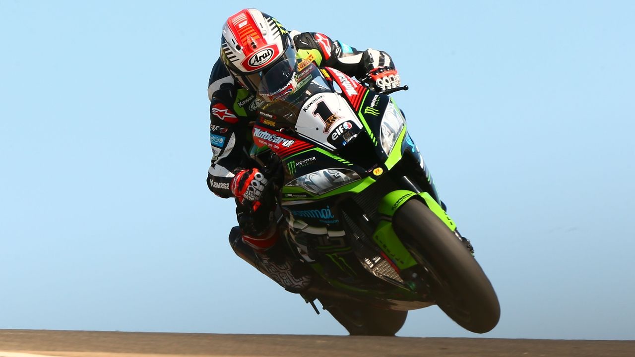 Jonathan Rea arrasa en Portimao y se lleva la Superpole