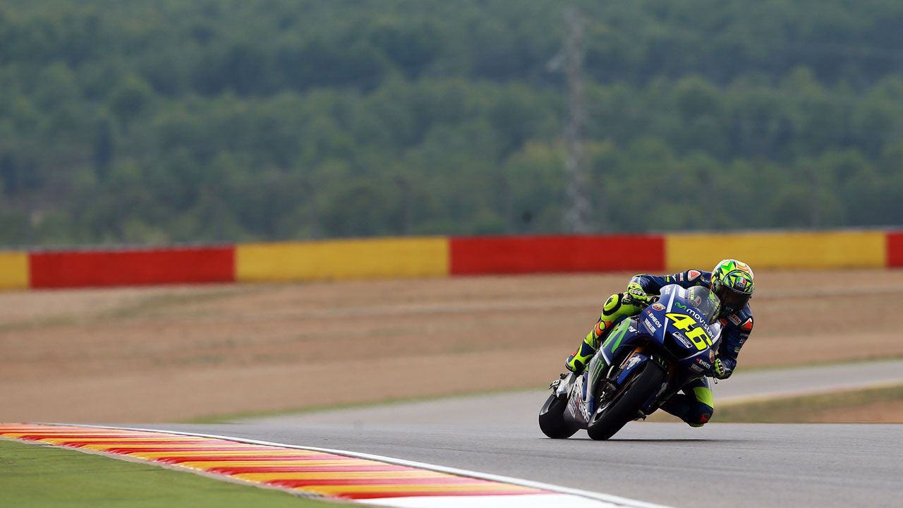 Valentino Rossi supera la prueba del FP1 de Aragón