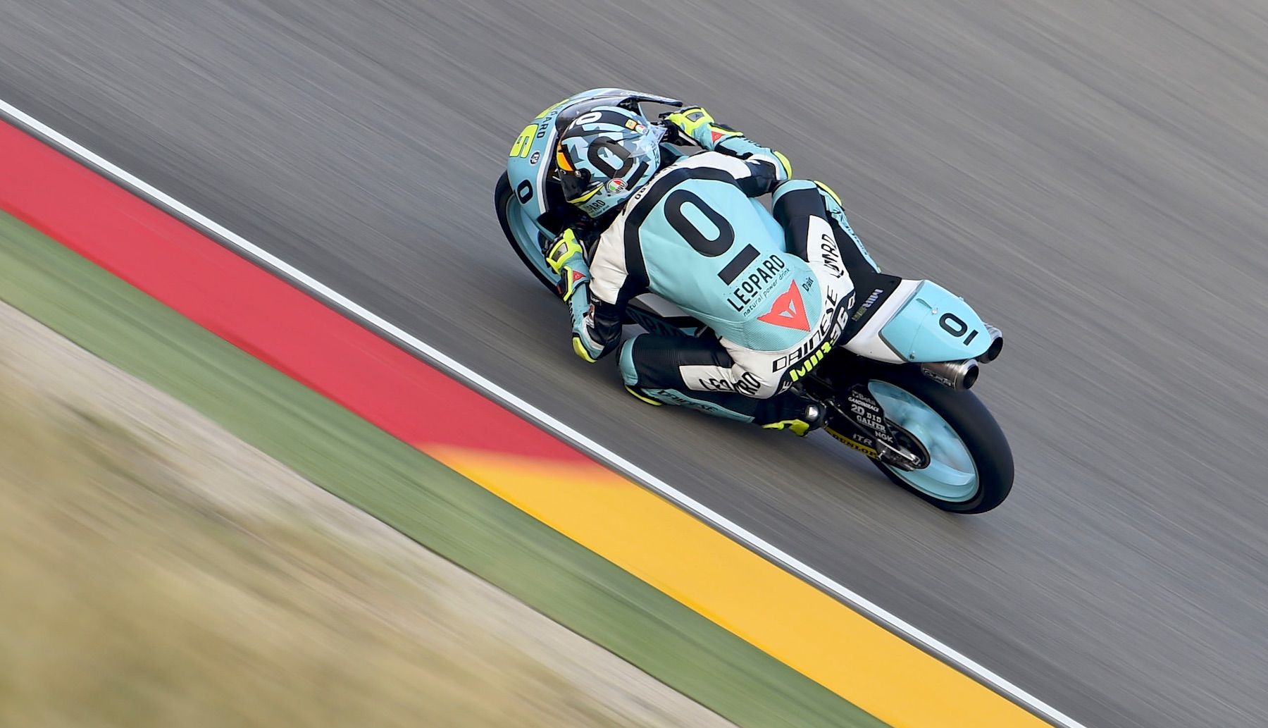 Joan Mir firma una monstruosa carrera para encarrilar el título de Moto3