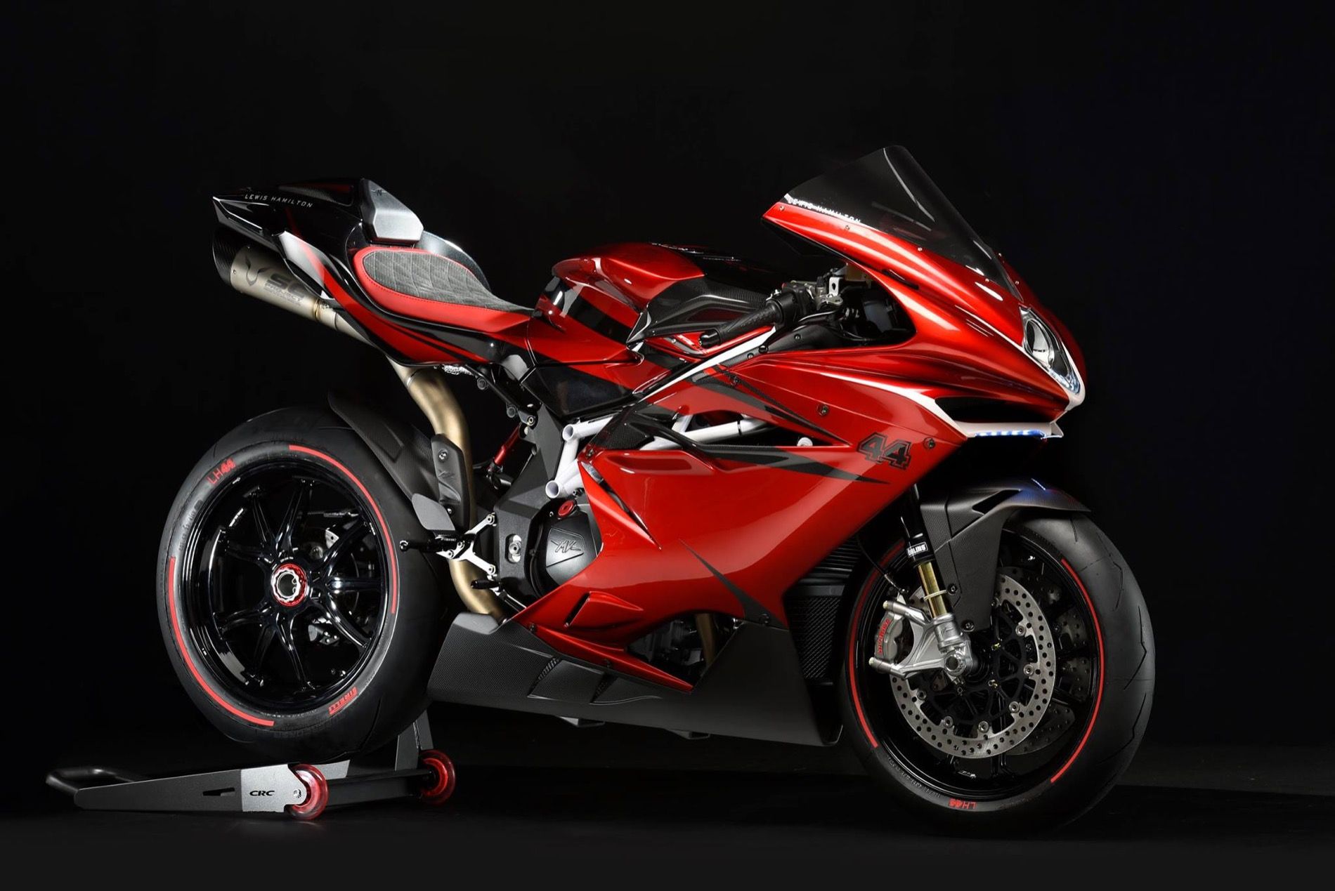 Lewis Hamilton se hace su propia moto: la MV Agusta F4 LH44
