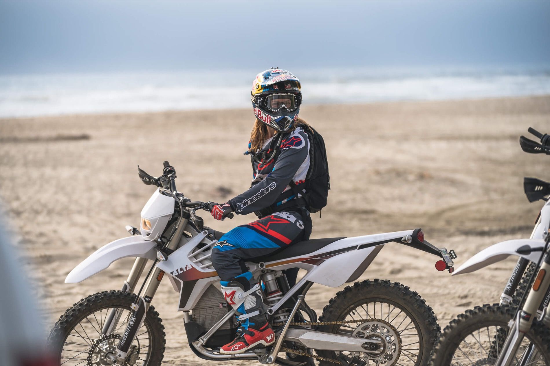 Alta Redshift EX, autonomía récord para expandir las eléctricas por el Enduro