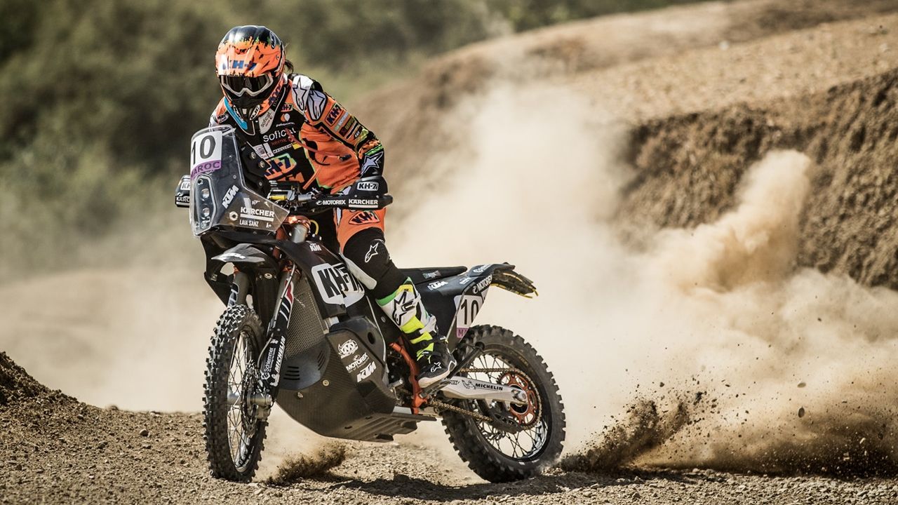 Laia Sanz vuelve a hacer historia en el motociclismo femenino