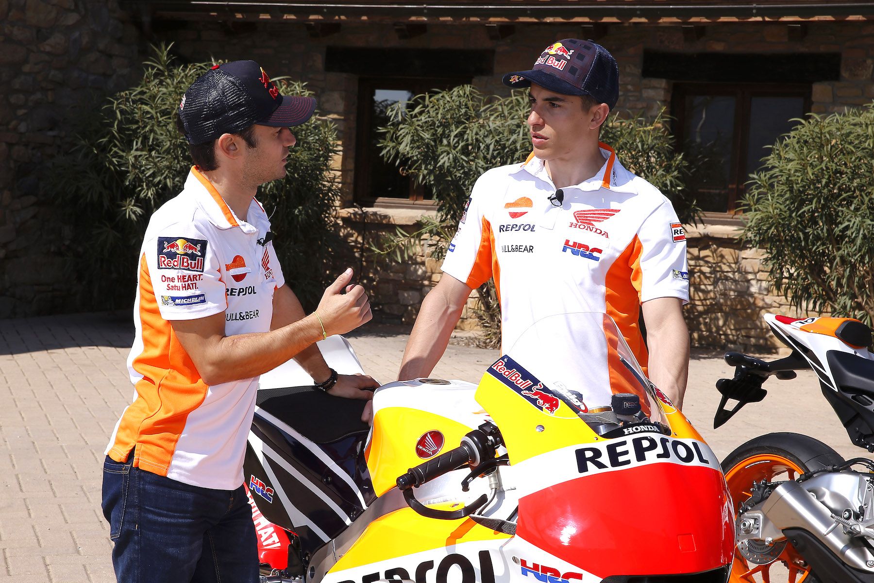 Marc Márquez y Dani Pedrosa, ¿en qué se diferencia su MotoGP de una de calle?