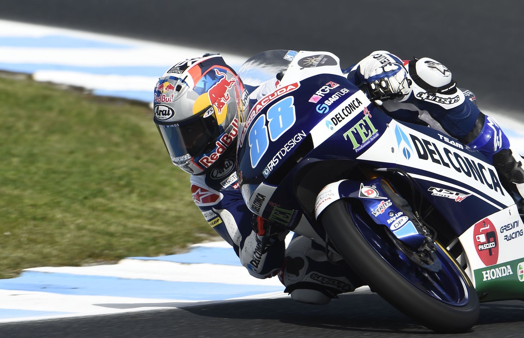 Pole de Jorge Martín con la tensión entre Joan Mir y Romano Fenati