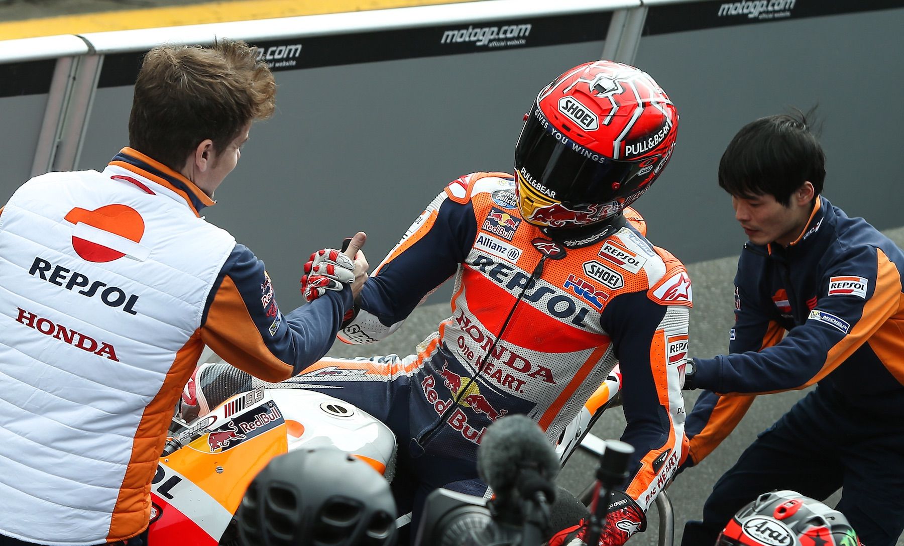 Marc Márquez: «Ya había dado rueda a Iannone, jugué mis cartas»
