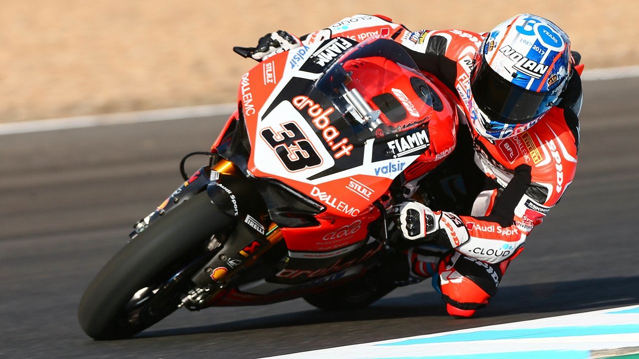 Marco Melandri bate a Jonathan Rea por 21 milésimas en la Superpole en Jerez