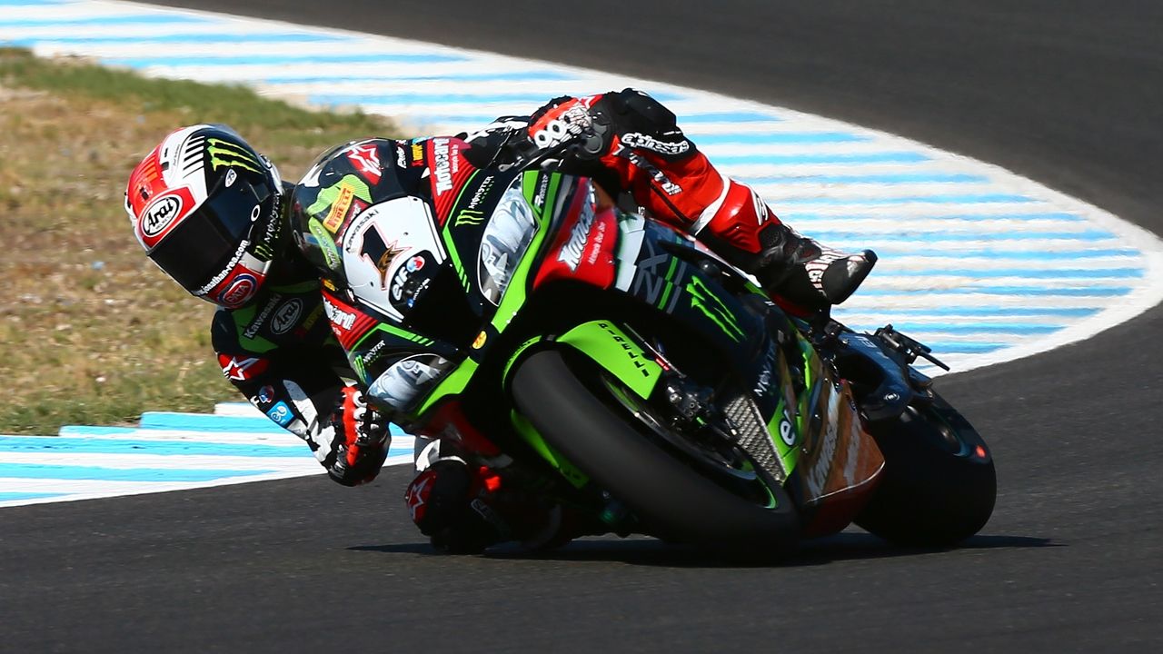Jonathan Rea rubrica el doblete en Jerez e iguala a Troy Bayliss