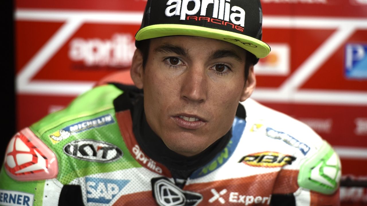 Aleix Espargaró tendrá que operarse la mano y se pierde el GP de Malasia