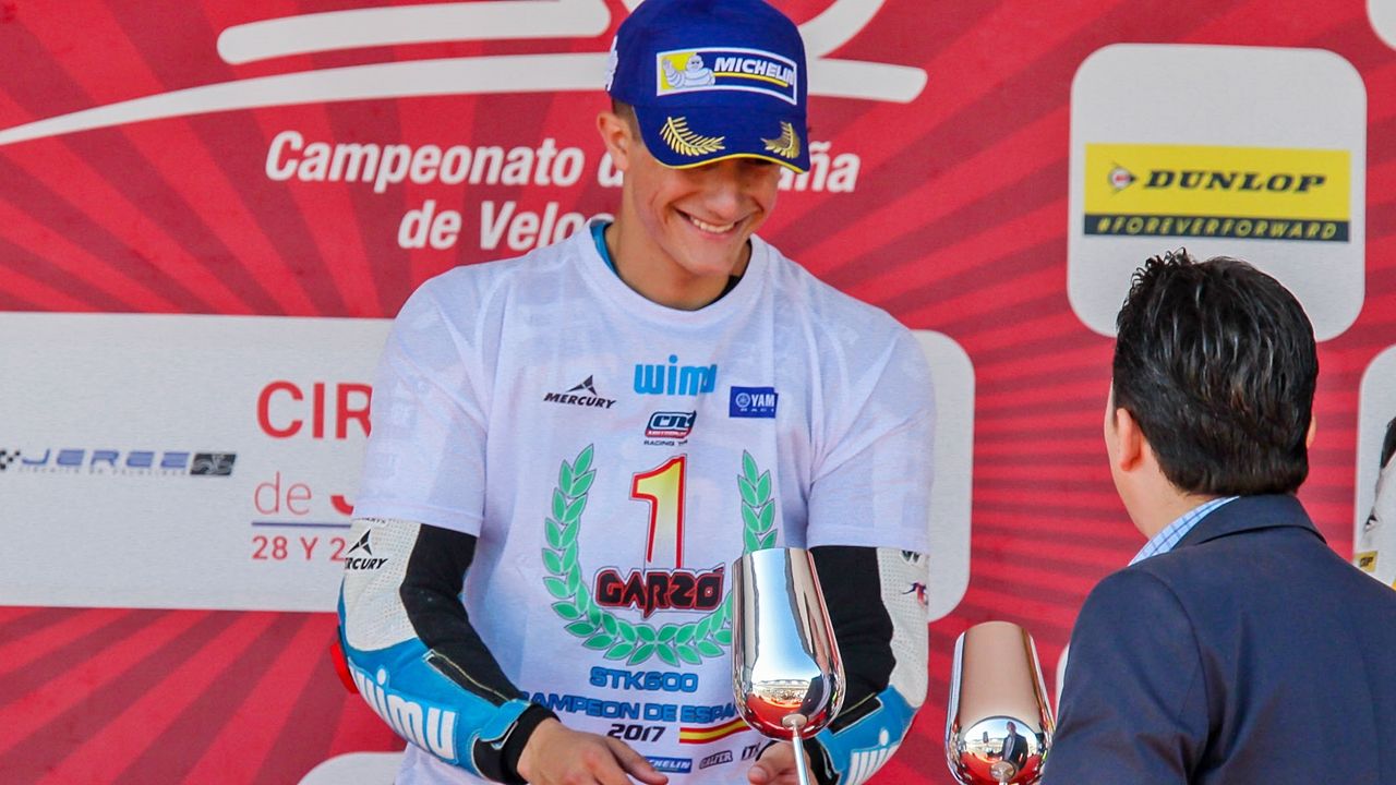 Héctor Garzó se proclama campeón de España de Stock 600