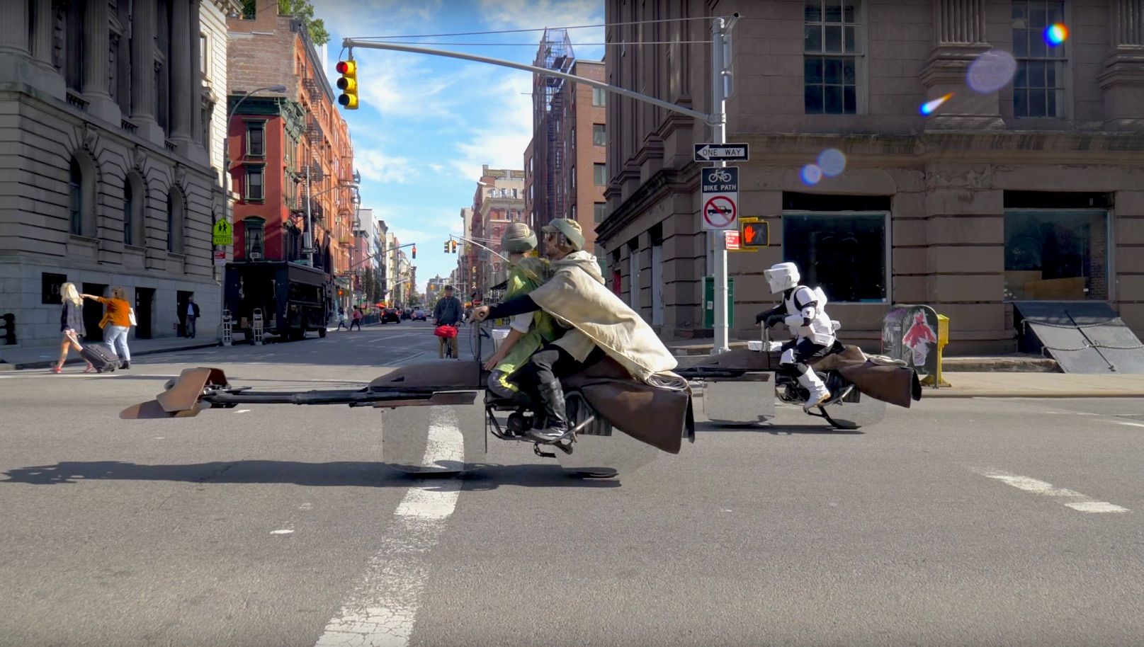 Las motos escondidas en el vídeo del momento de Casey Neistat y Jesse