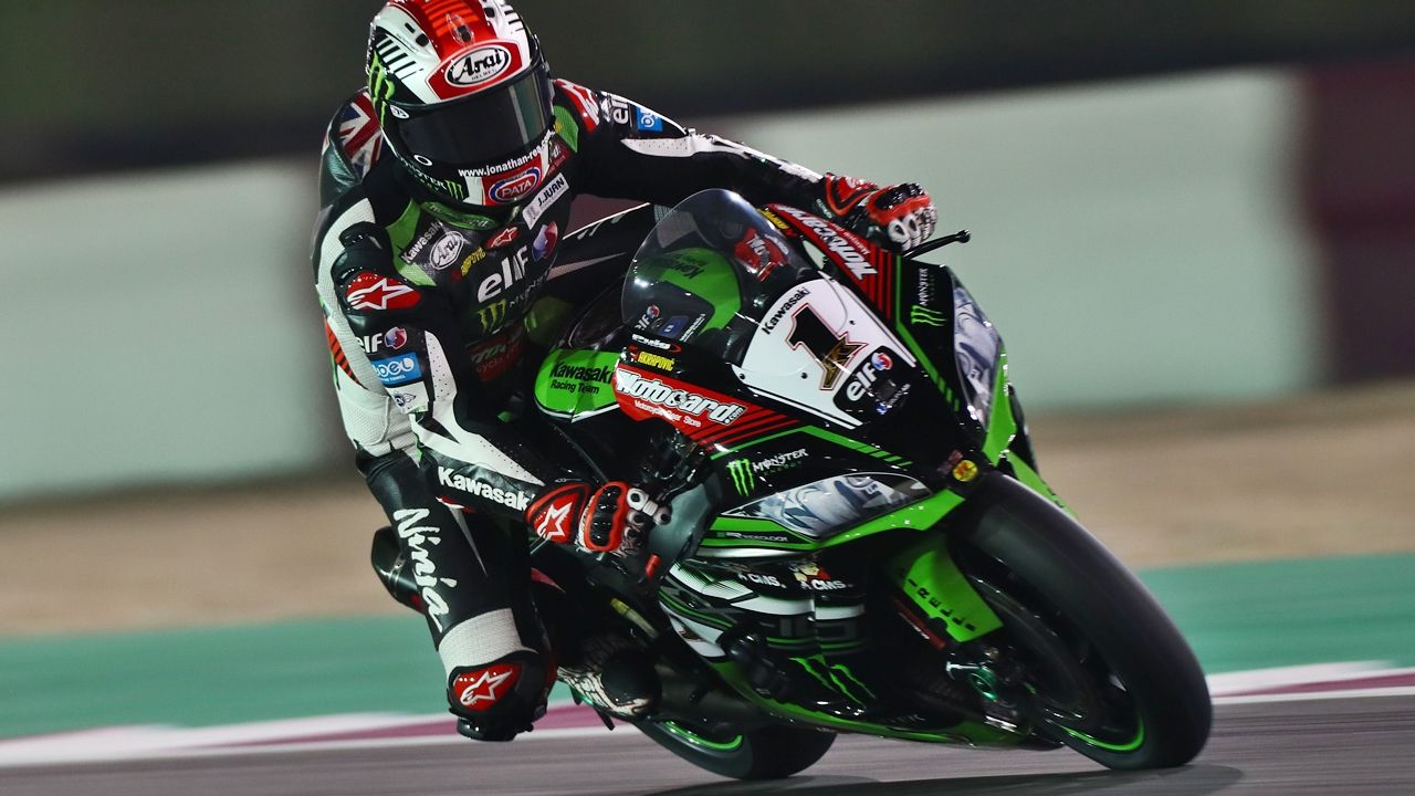 Jonathan Rea manda en Qatar con el récord en el punto de mira