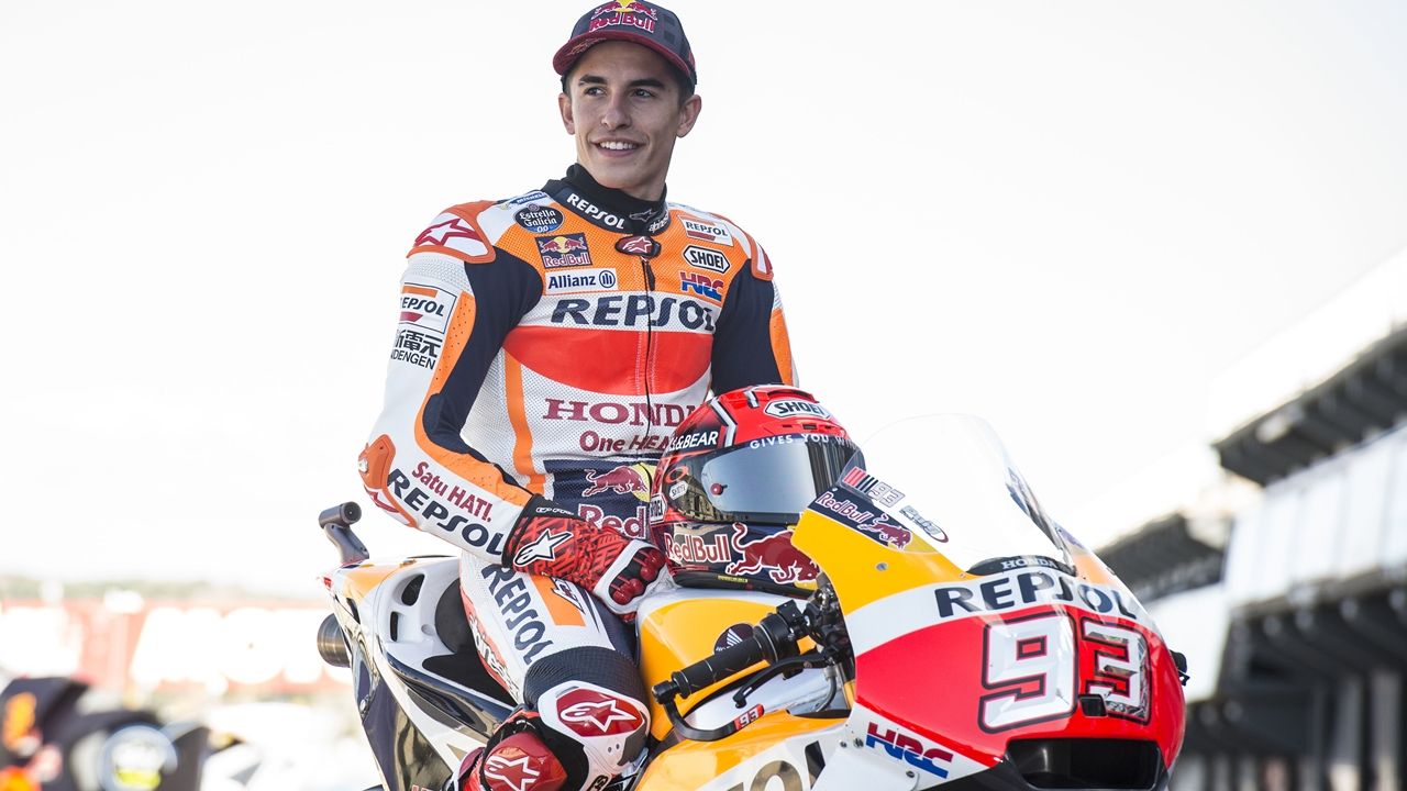 MotoGP, números y banderas