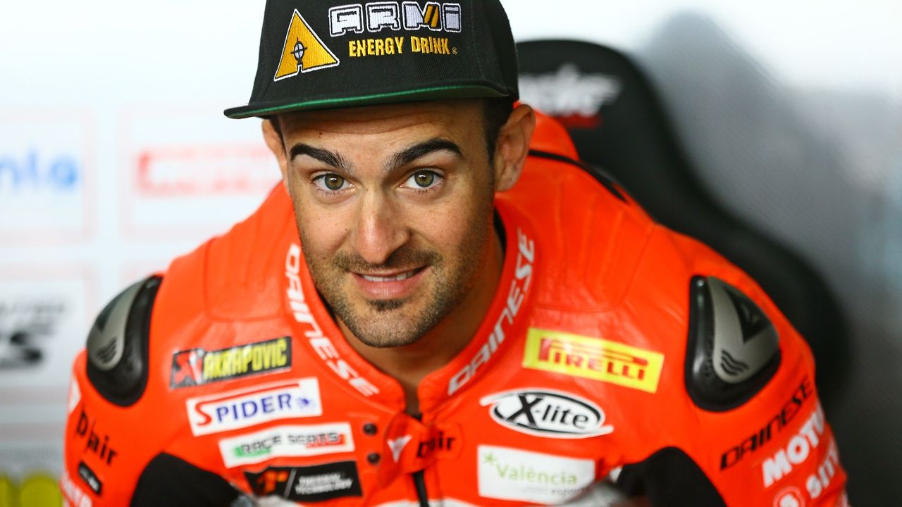 Xavi Forés renueva con el Barni Racing y seguirá con Ducati en el Mundial de Superbike