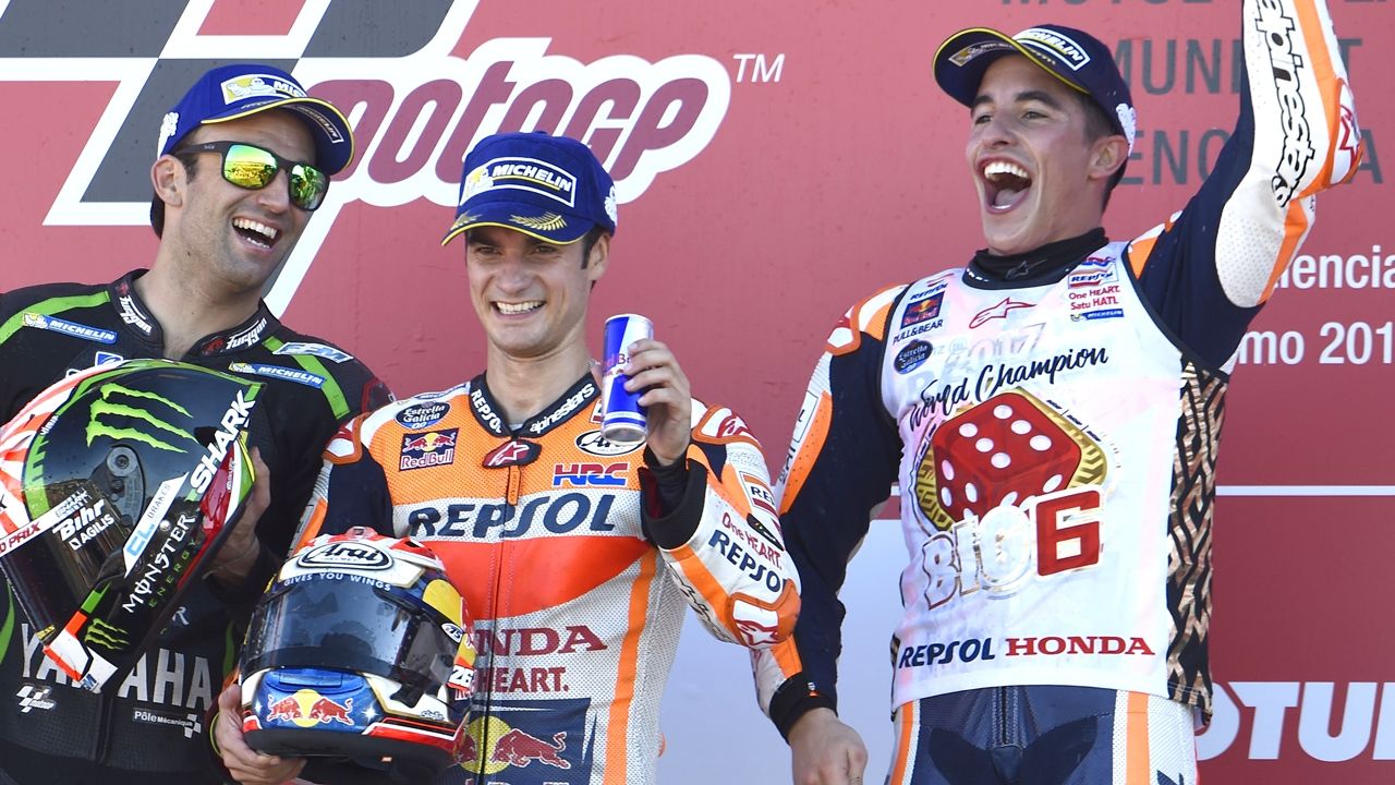 Dani Pedrosa se impone a Johann Zarco en la fiesta del título de Marc Márquez