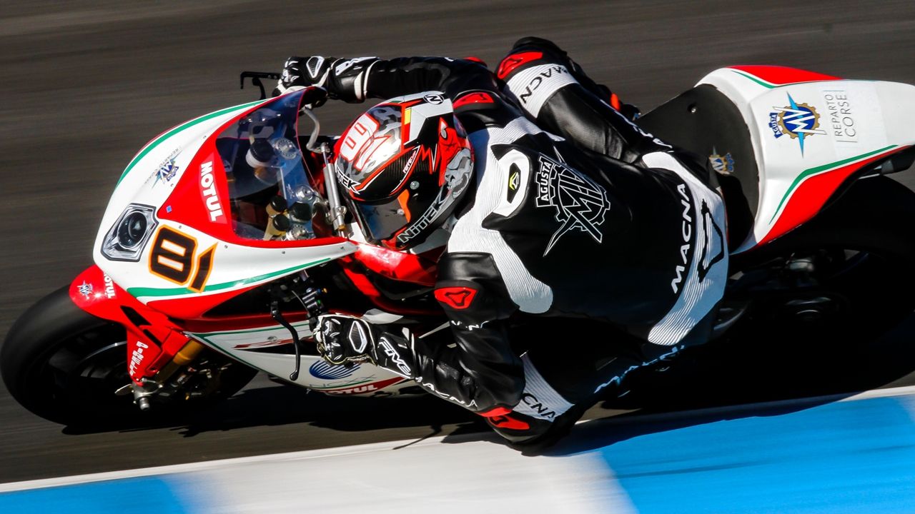 Jonathan Rea no da tregua en el estreno de Jordi Torres con la MV Agusta