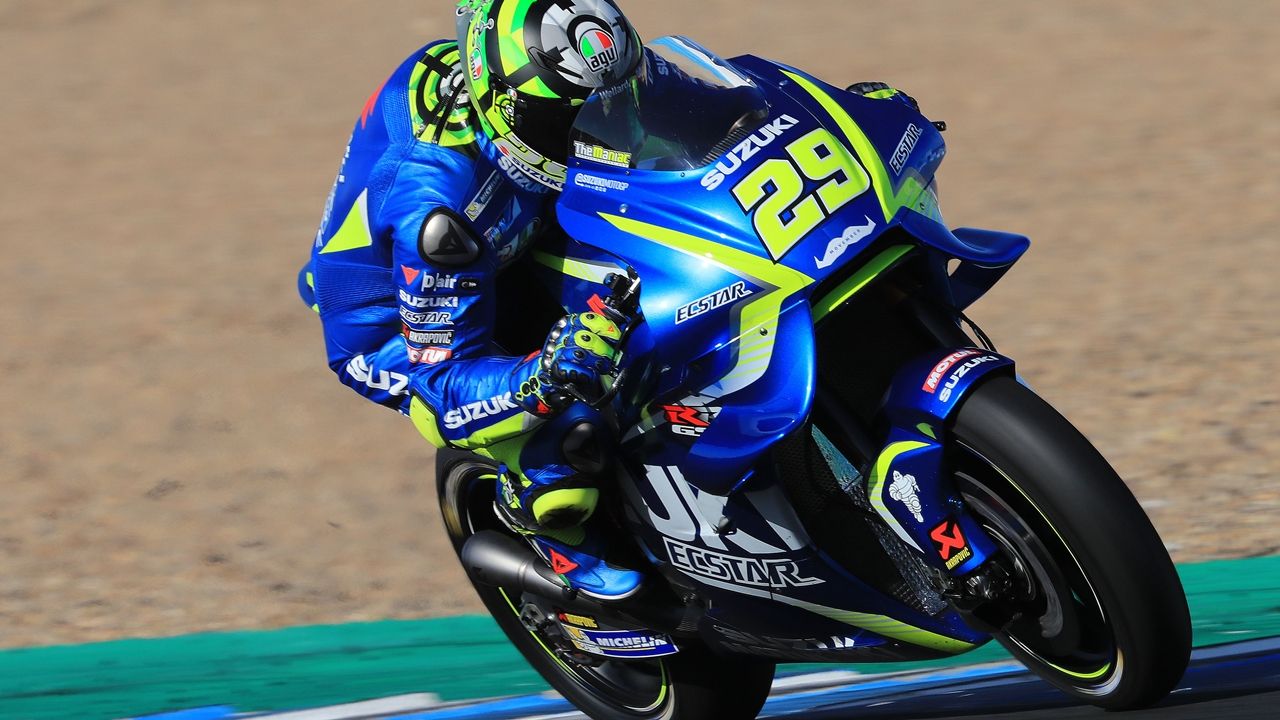 Andrea Iannone y Cal Crutchlow superan a las Ducati en los test de Jerez