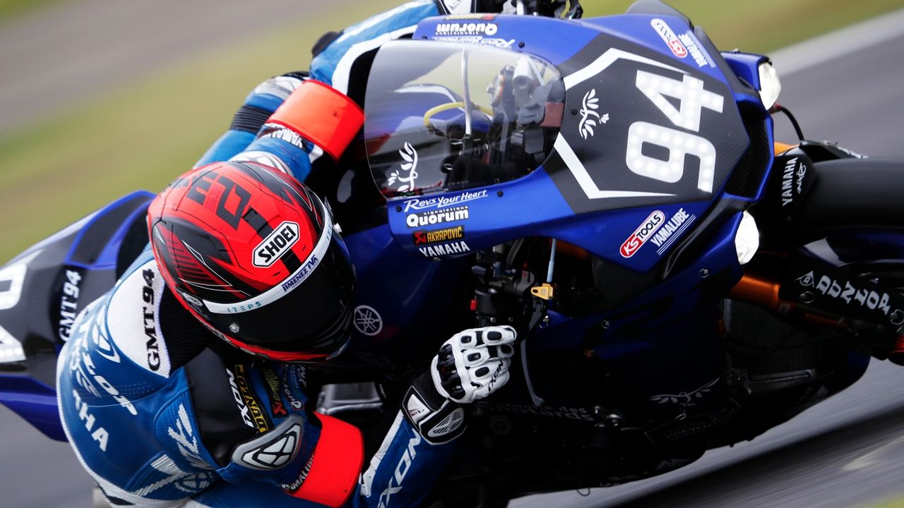 Mike Di Meglio y el GMT94 Yamaha correrán el Mundial de Supersport 2018