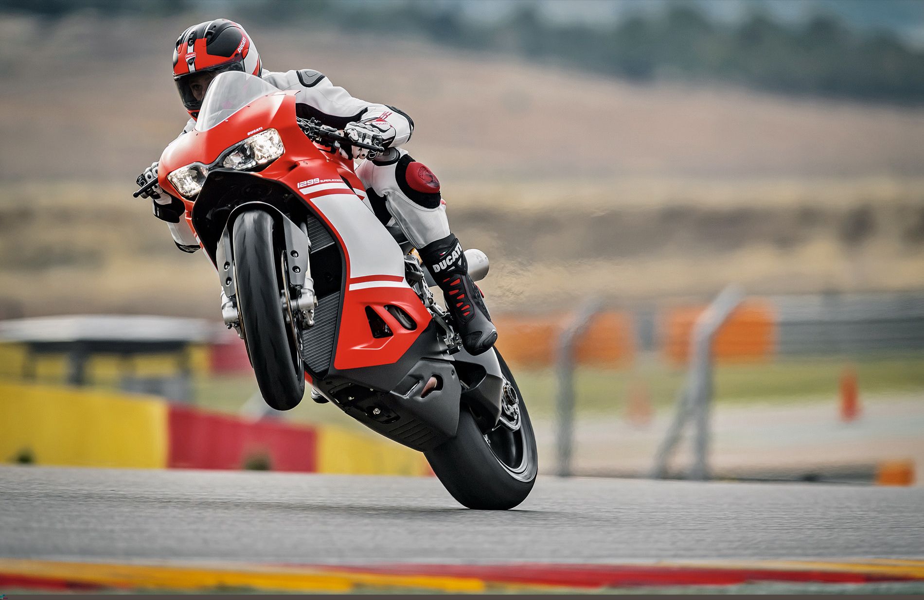 Ducati 1299 Superleggera, prueba y primeras impresiones en Mugello