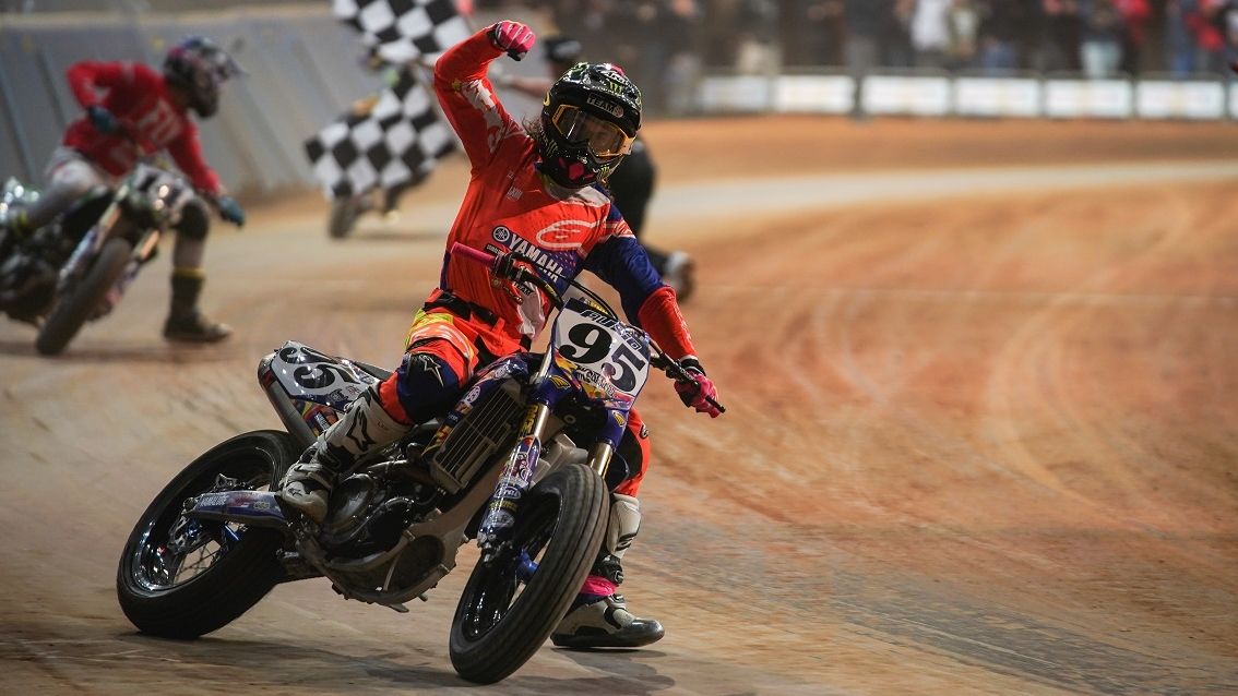 JD Beach conquista el Superprestigio y toma el relevo de Marc Márquez