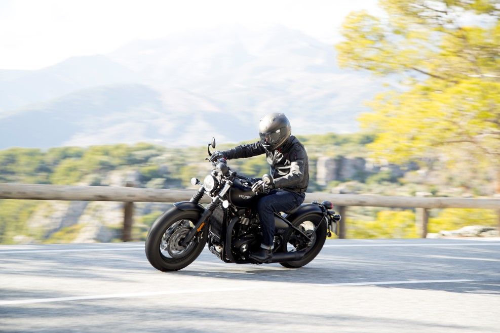 Triumph Bonneville Bobber Black 2018, prueba, ficha técnica y primeras impresiones