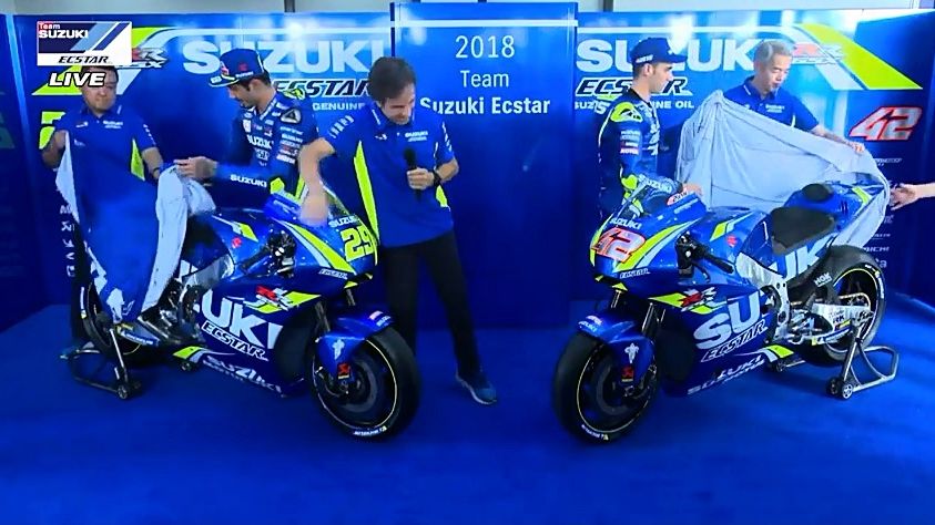 Suzuki desvela la GSX-RR para MotoGP 2018 con Andrea Iannone y Álex Rins