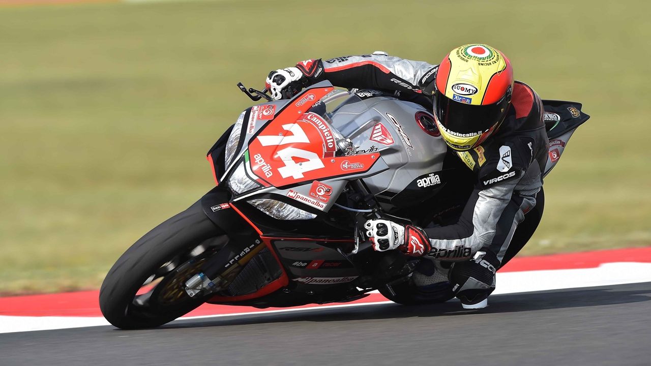 Kevin Calia, de esperanza italiana a quedarse sin moto y trabajar de camarero