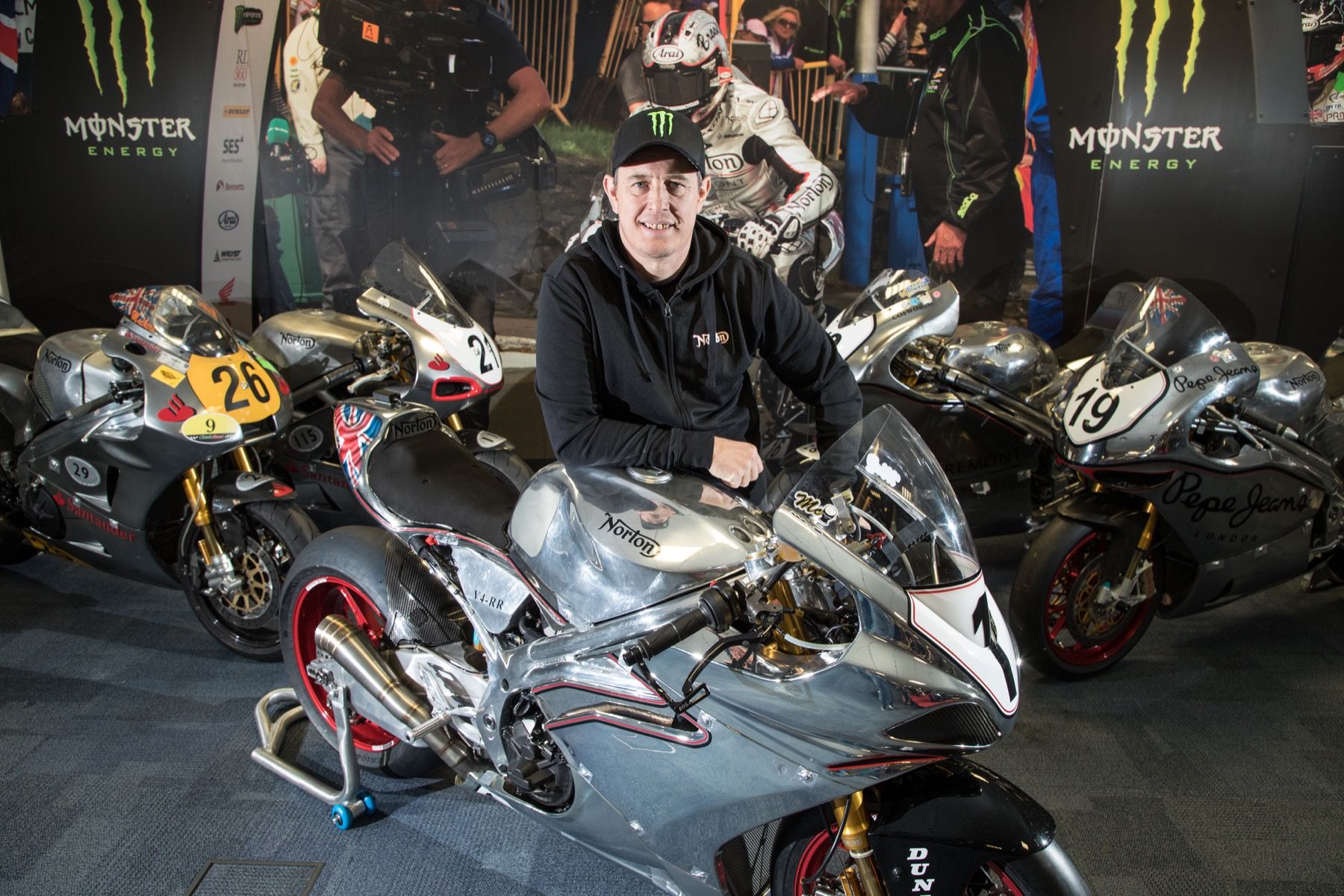 John McGuinness ficha por Norton para el Tourist Trophy