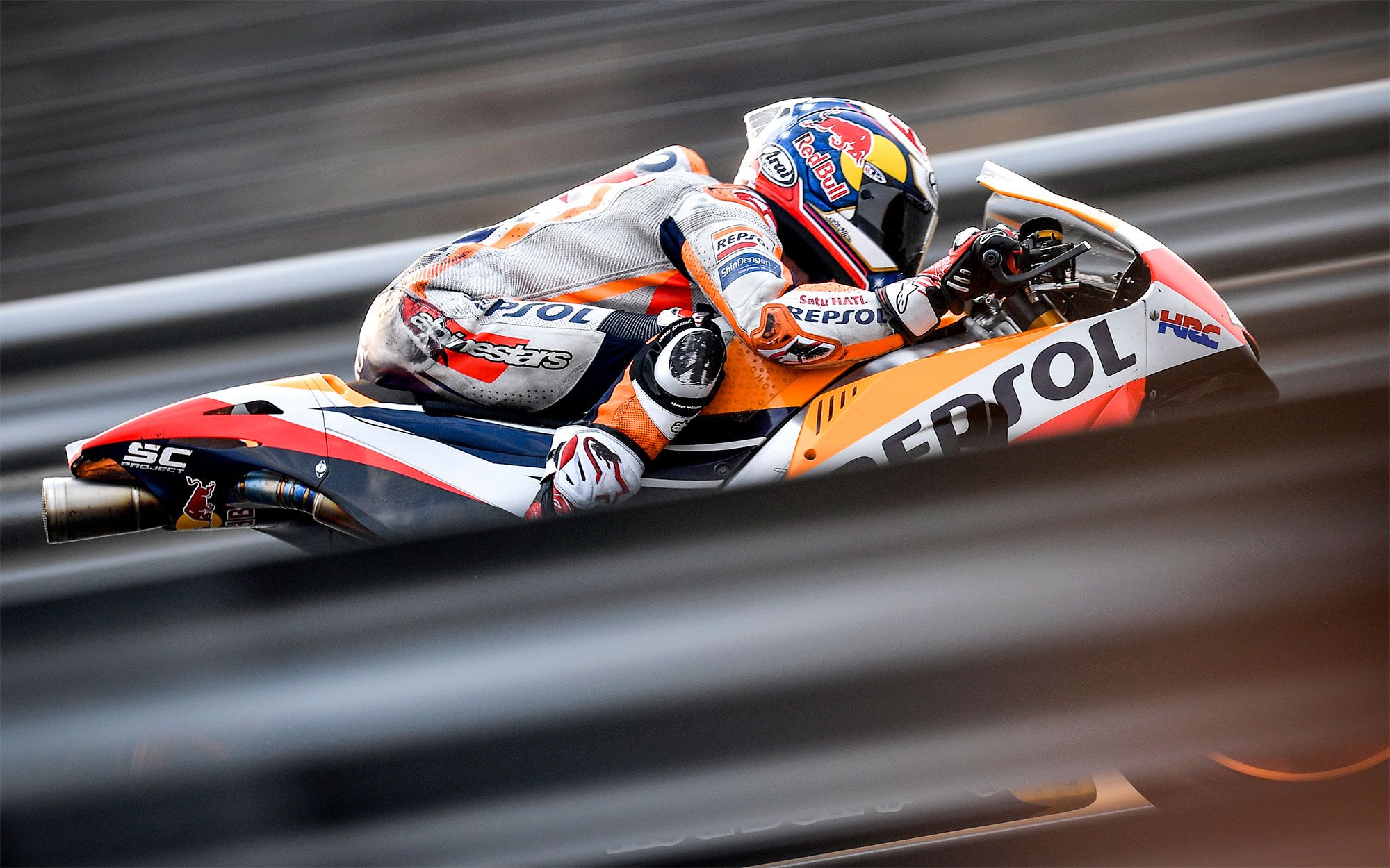 MotoGP 2018: Dani Pedrosa acaba en lo alto y Johann Zarco evita el triplete de Honda
