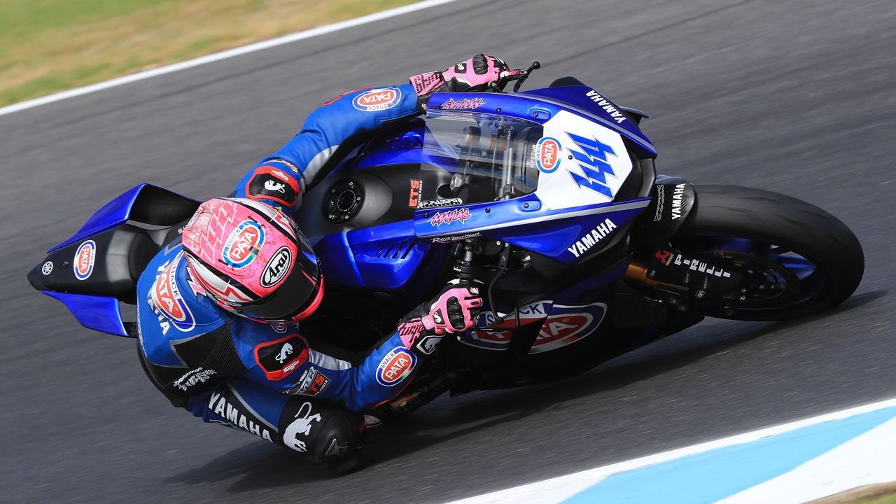 Lucas Mahias vence en Australia y Sandro Cortese debuta con podio en la fiesta de Yamaha