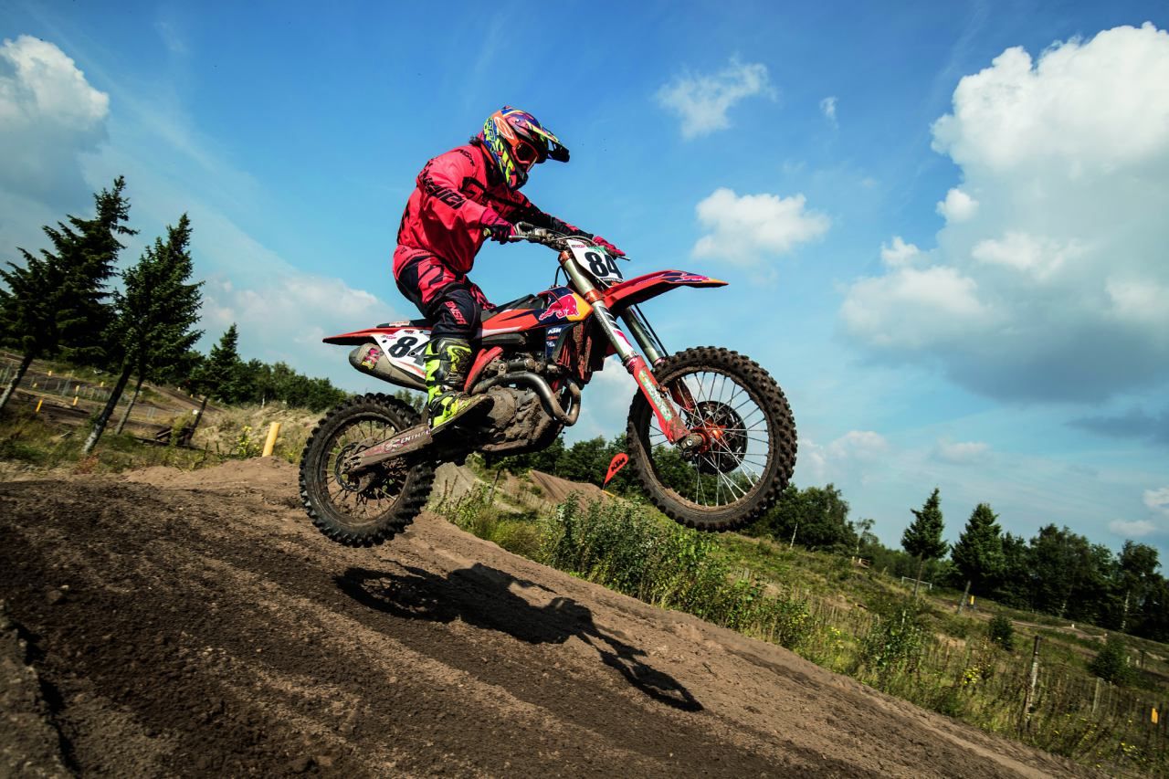 Nos subimos a las KTM oficiales de Tony Cairoli y Jeffrey Herlings