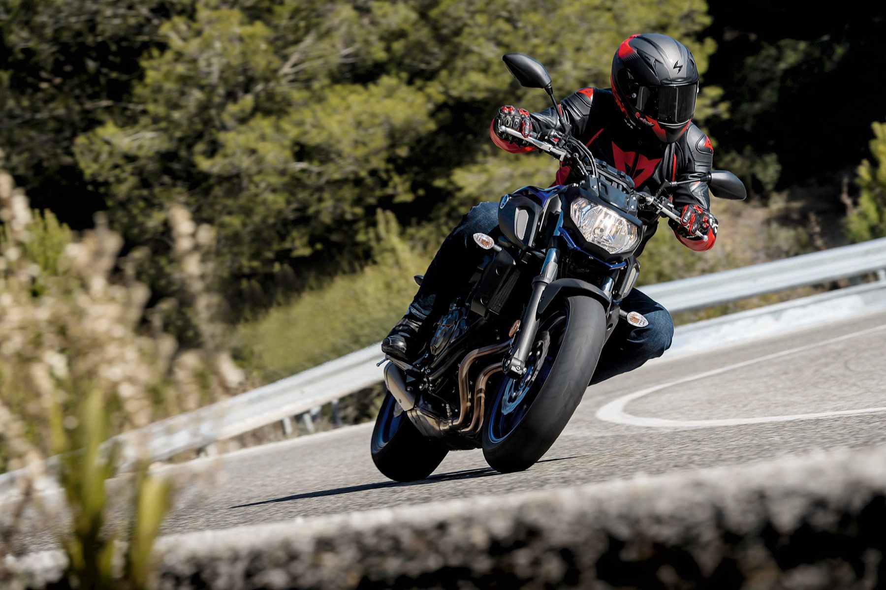Yamaha MT-07 2018, prueba, primeras impresiones y ficha técnica