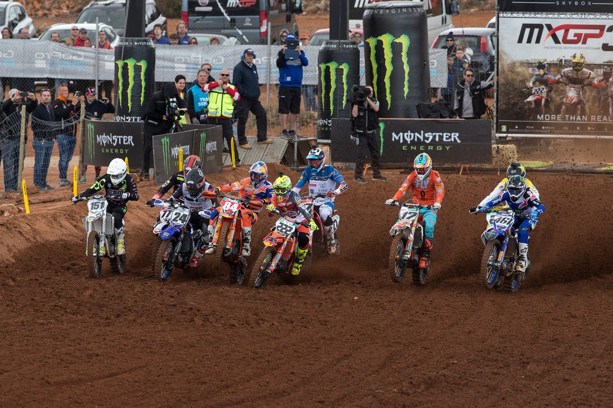 Tony Cairoli y Pauls Jonass se estrenan como ganadores en MXGP RedSand 2018