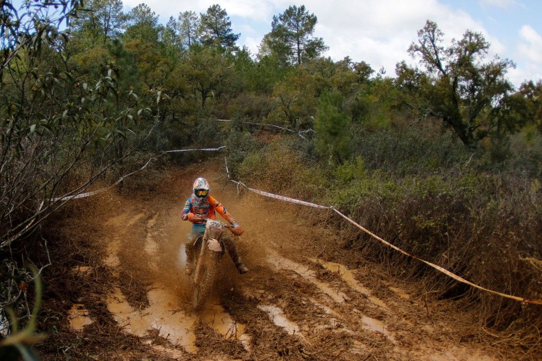 Excepcional arranque del Nacional de Enduro con doblete de Josep García