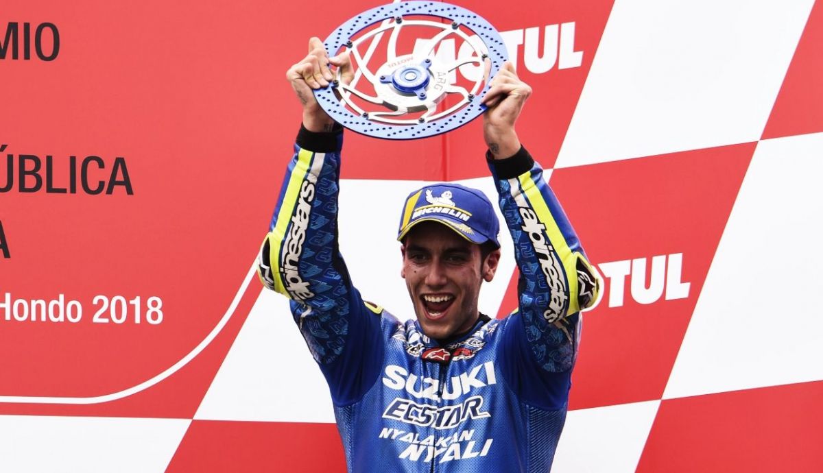 Álex Rins se une al club de los españoles que han subido al podio en clase reina Álex Rins se une al club de los españoles que han subido al podio en clase reina