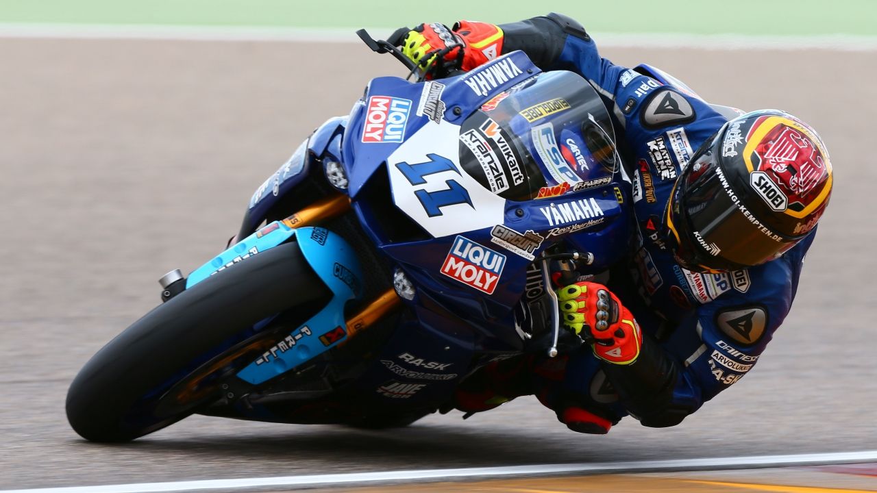 Sandro Cortese se estrena en Supersport en Aragón y vuelve a ganar tras cinco años
