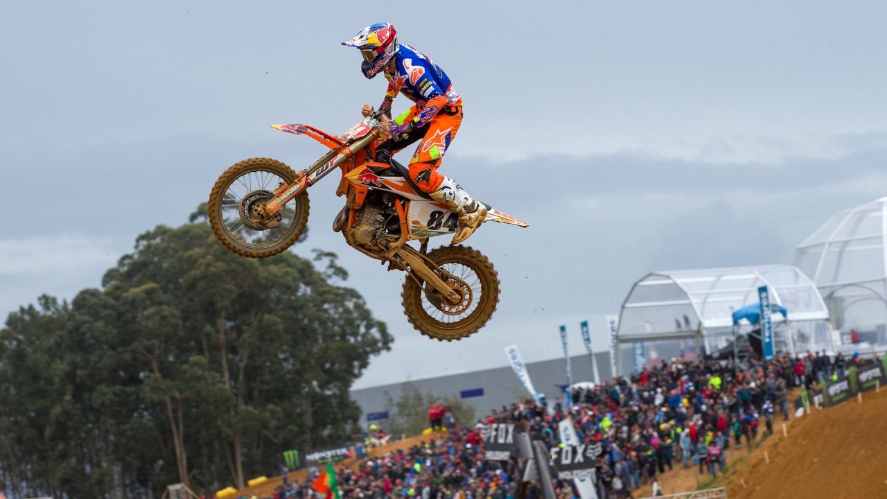 Jeff Herlings arrasa en Portugal y es todavía más líder de MXGP 2018