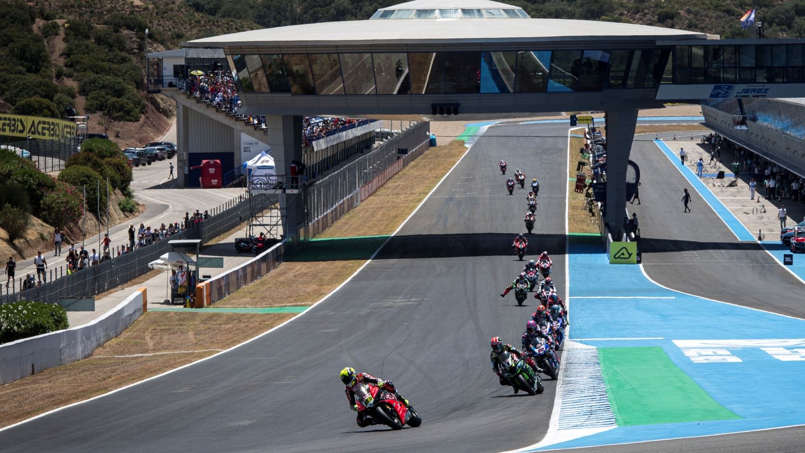 Inicio de una de las carreras del pasado 2019 (Foto: Gold & Goose).