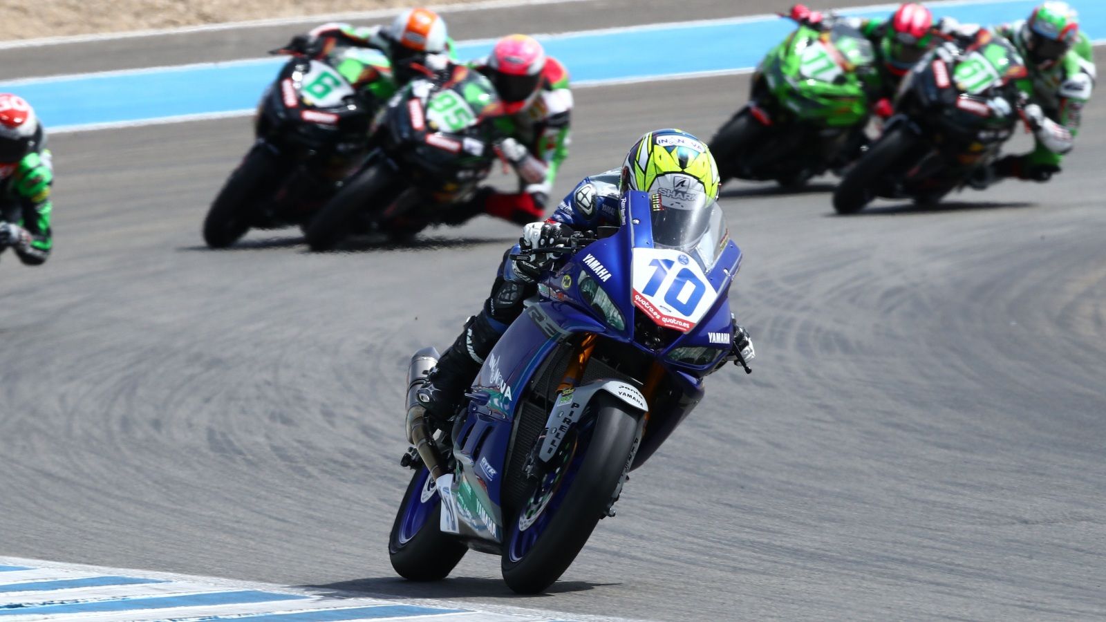 Unai Orradre se estrena venciendo en Jerez y Ana Carrasco pierde el podio en la última curva