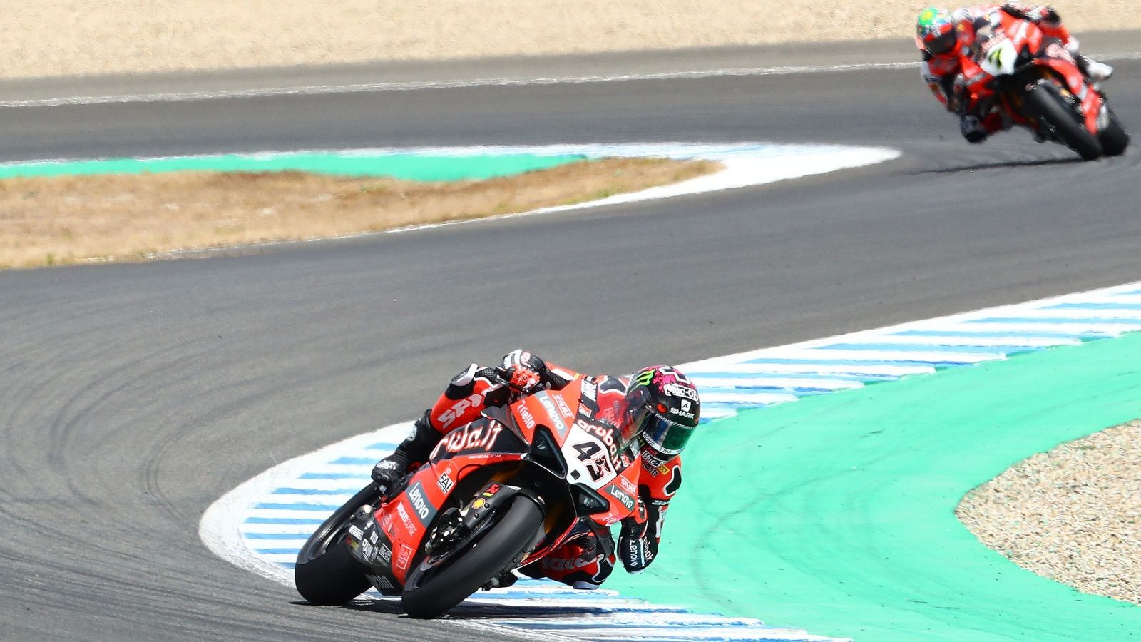 Scott Redding y la Ducati Panigale versión V4.5