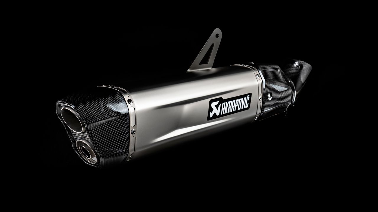Nuevo silenciador Akrapovic para la Honda Africa Twin