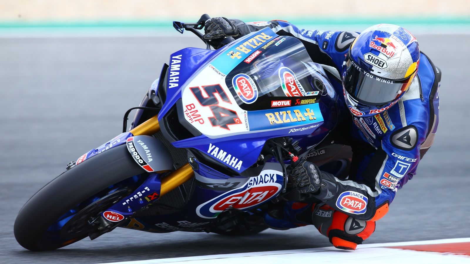 Toprak Razgatlioglu comanda a las Yamaha en el primer día en Portimao