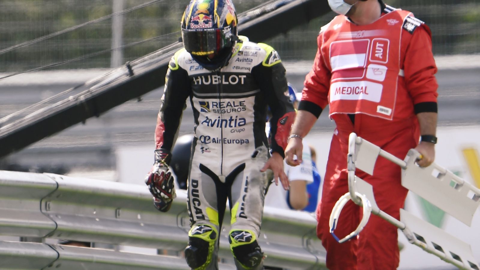 Johann Zarco sufre fractura de escafoides y se defiende: “No hice ninguna locura”