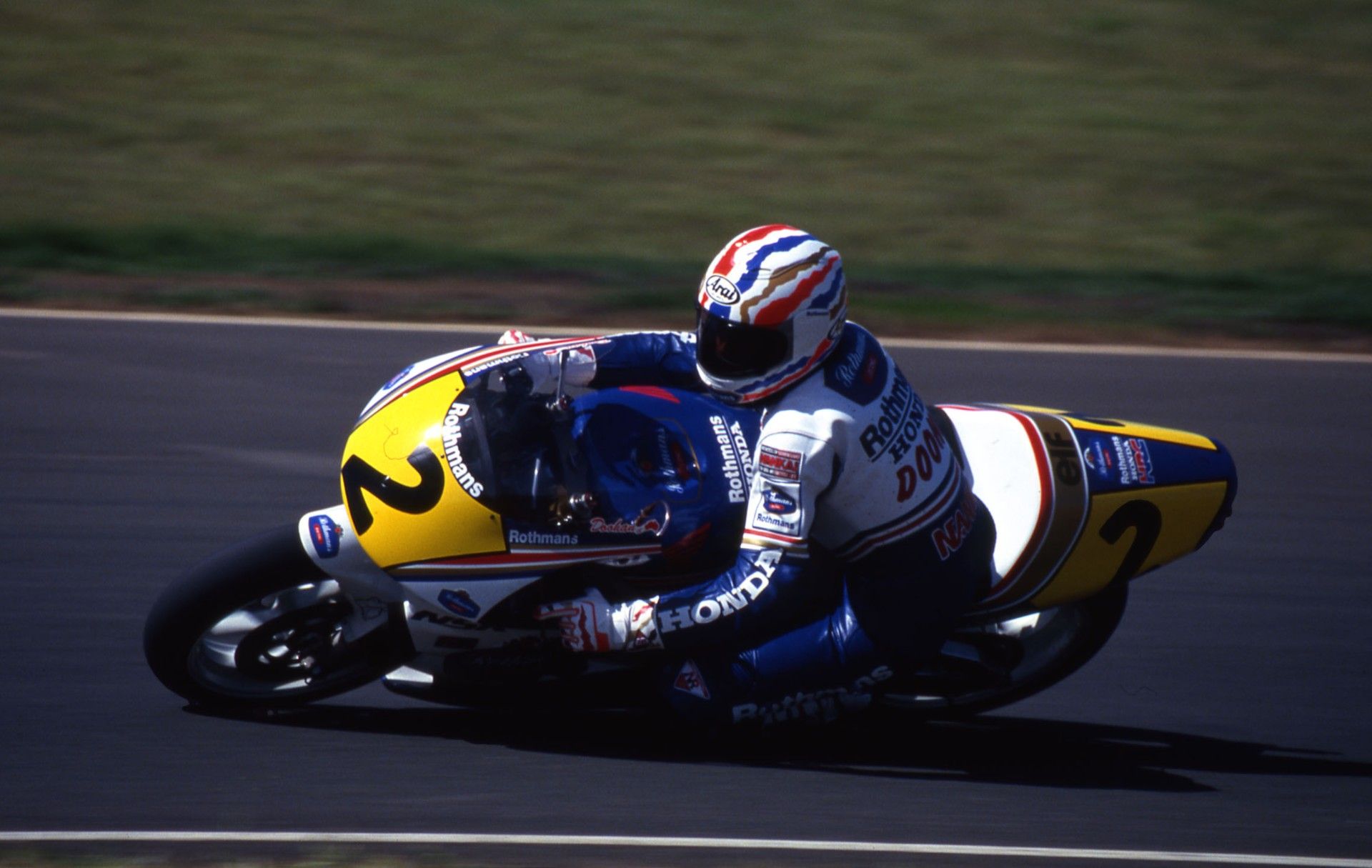 Mick Doohan y la Honda NSR 500 con moto "big bang" cogieron a todos por sorpresa.