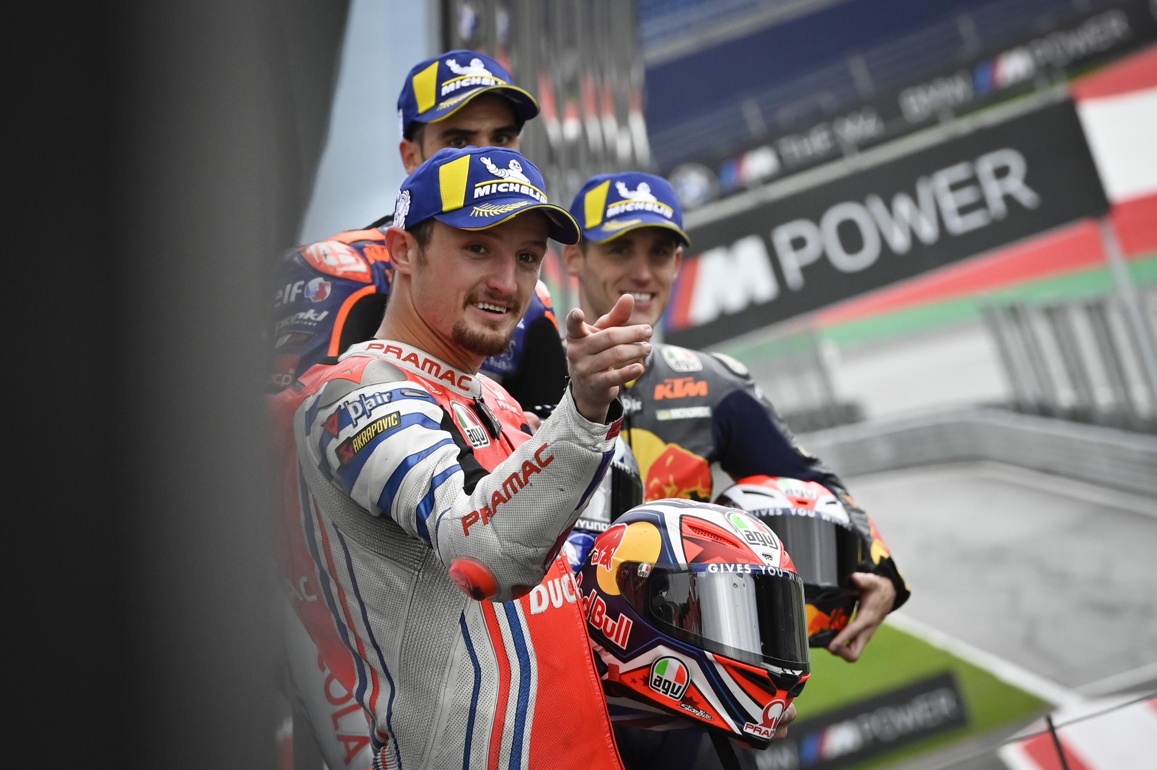 Jack Miller en el podio del GP de Estiria junto a Miguel Oliveira y Pol Espargaró.