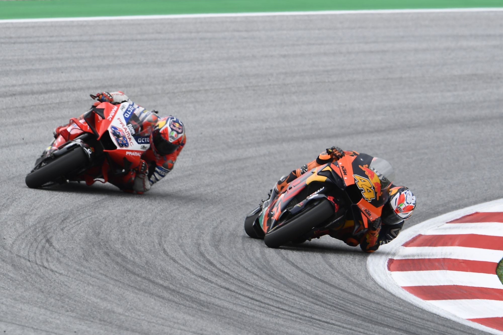 Pol Espargaró y Jack Miller.